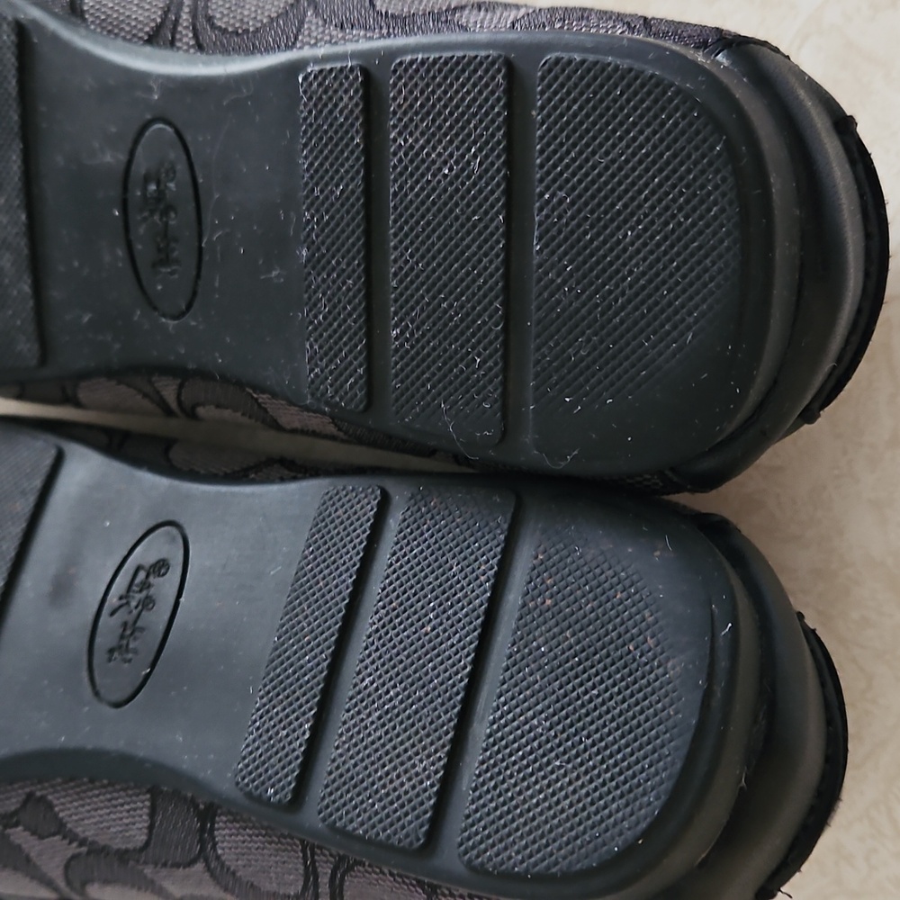 Coach "Olive" Signature Monogram Loafers. Size 8B. - Picture 11 of 12